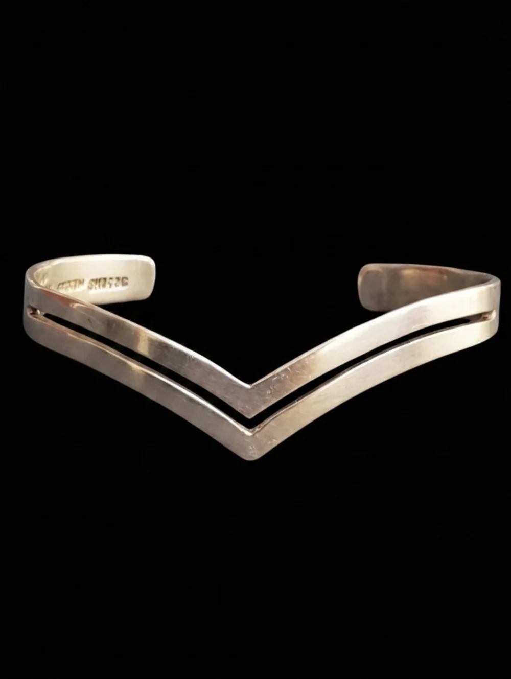 Sterling Silver Cheveron Bracelet - Picture 1 of 4